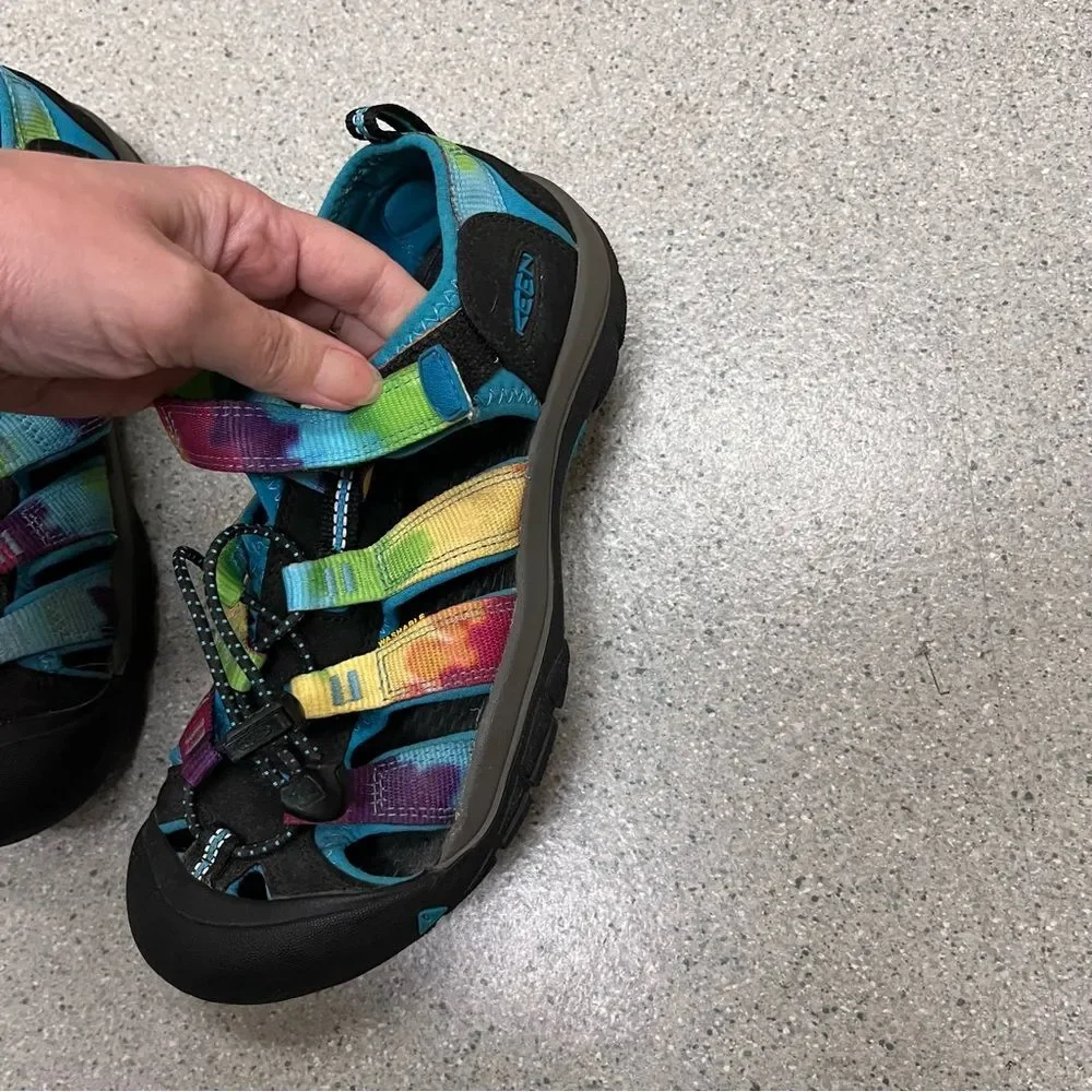 KEEN OUTDOOR Newport H2 Sandals Rainbow Tie Dye Big Kids 5 Unisex